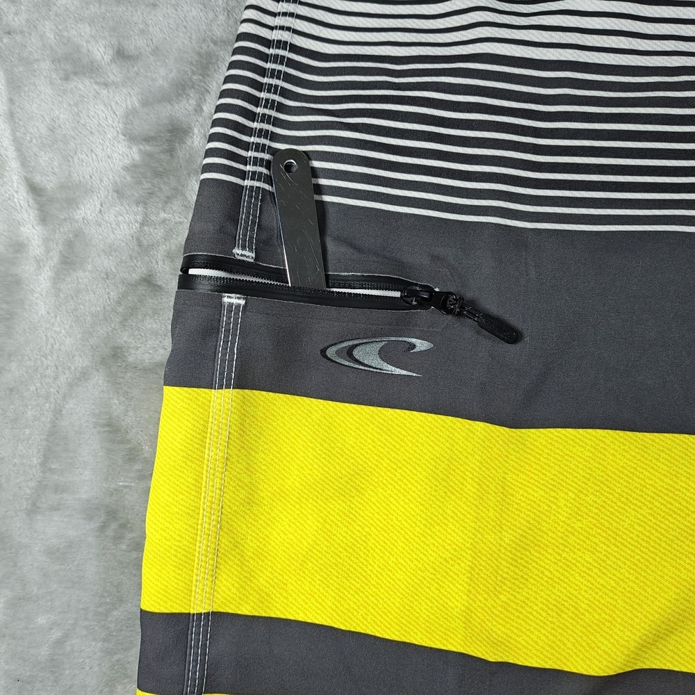 Vintage Oneill Board Shorts Men 36 Yellow Striped Swim Trunks Surf Skater Y2k - Picture 4 of 11